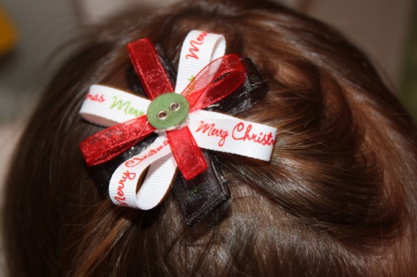 christmas daisy bow in hair