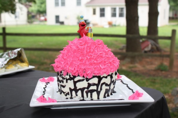 Zebra Elmo cupcake cake